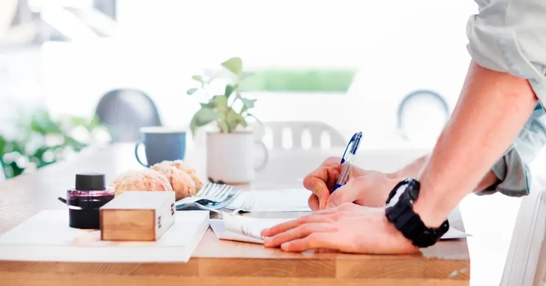 how to write a creative essay